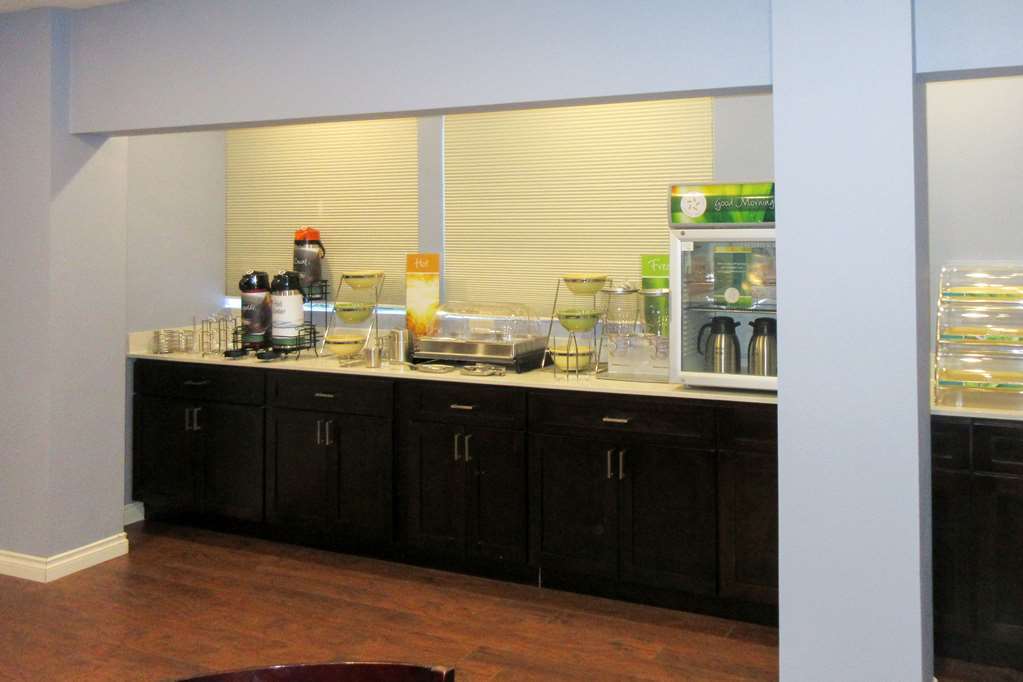 Quality Inn Bellevue Restaurant photo