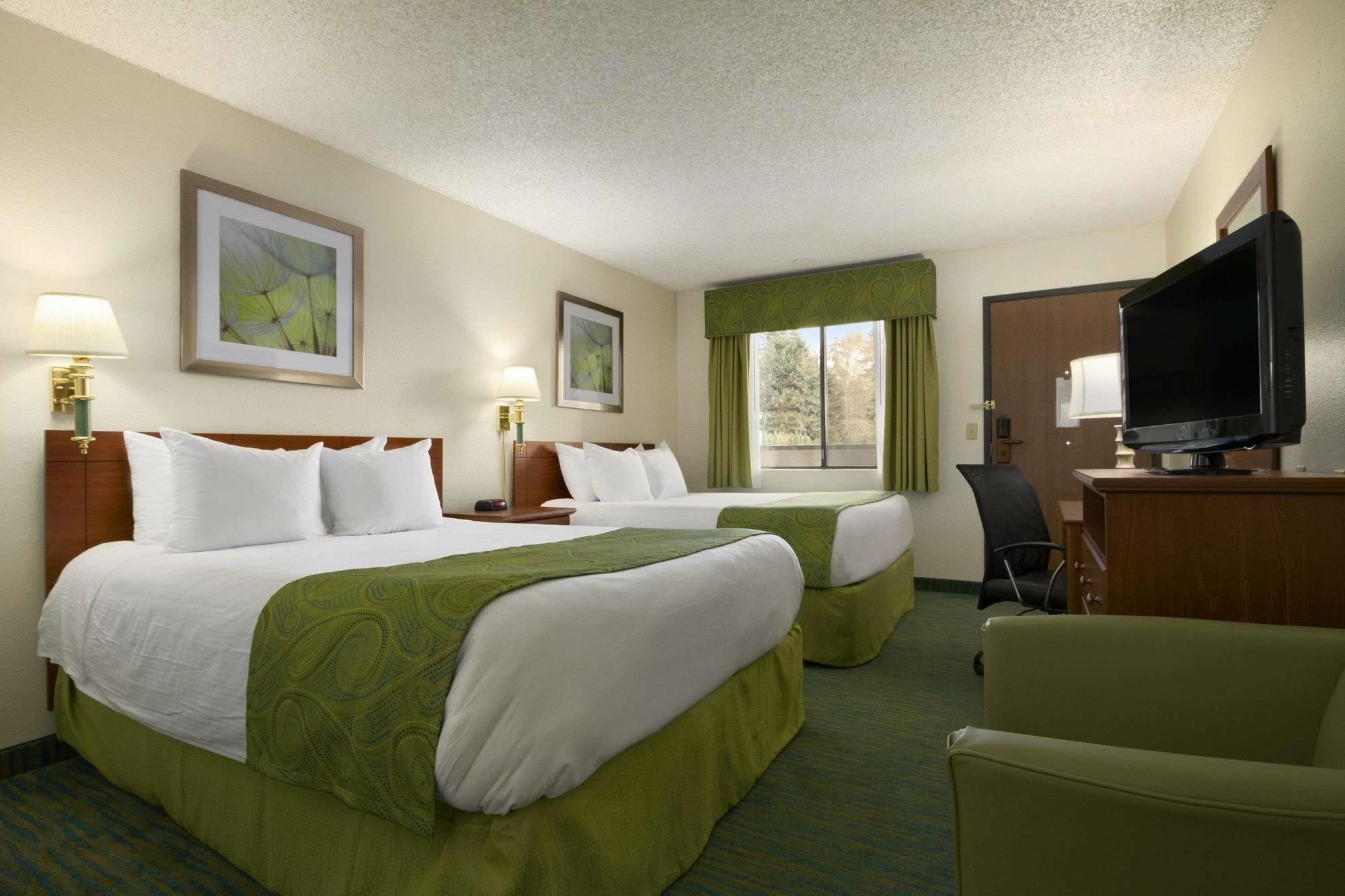 Quality Inn Bellevue Exterior photo