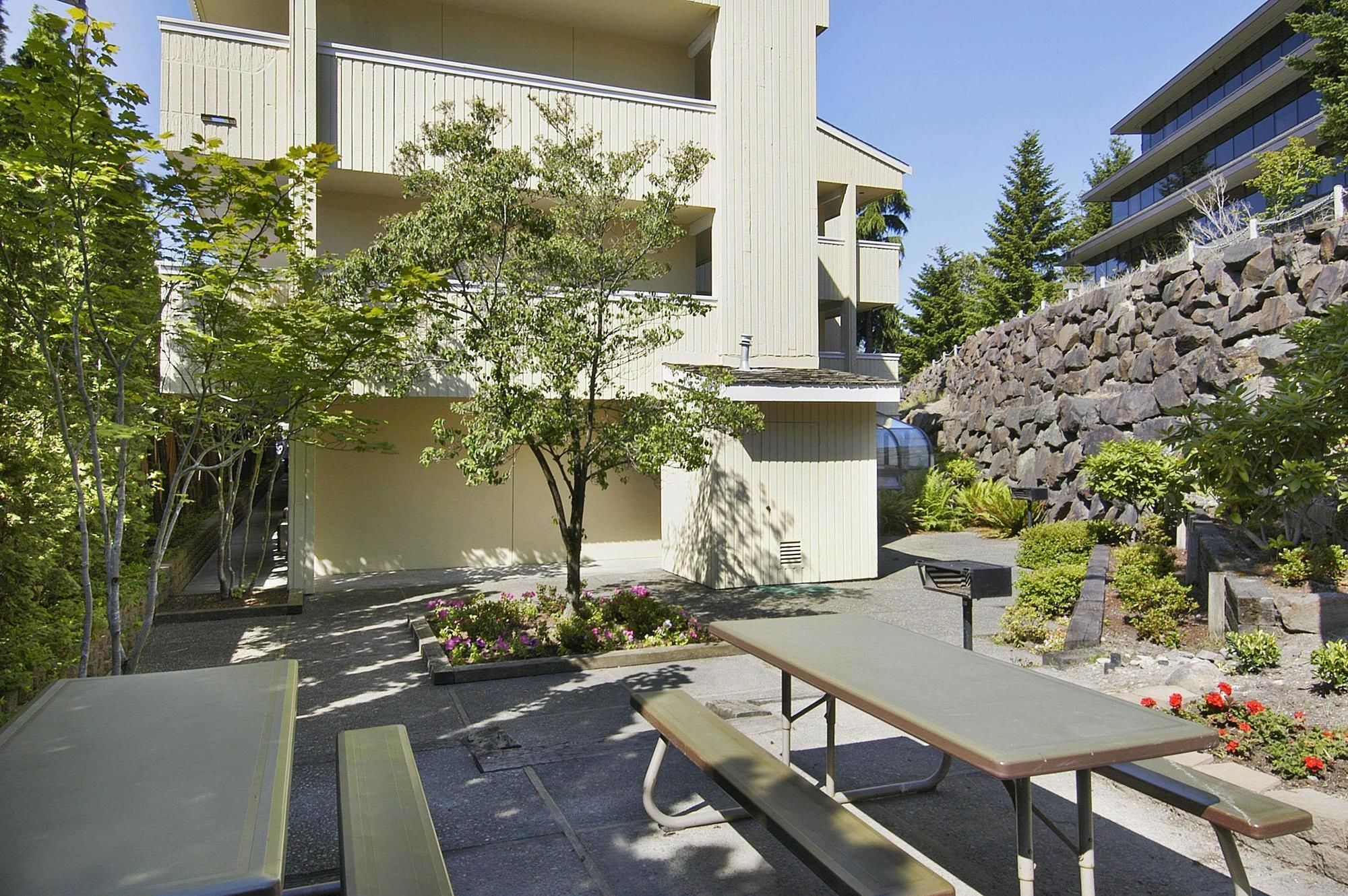 Quality Inn Bellevue Exterior photo